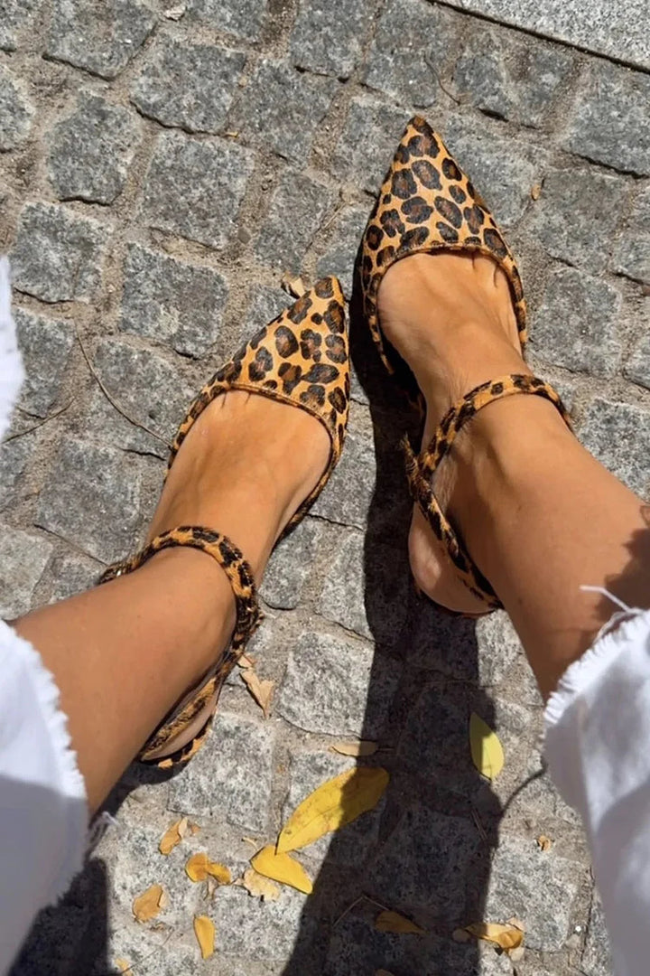 POINTED BALLET FLATS WITH ANKLE STRAP