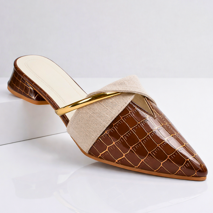 Vivette | Gold Accent Pointed Mule