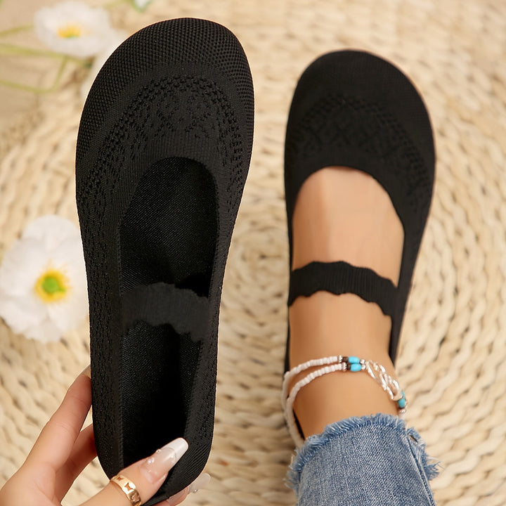 Delia | The Stretch Mary Jane Flat