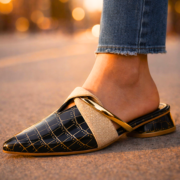 Vivette | Gold Accent Pointed Mule