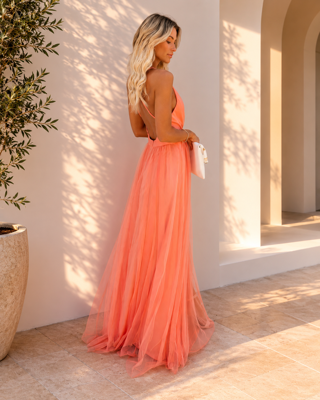 Caroline | Maxi dress with Open Back and Deep V-Neckline