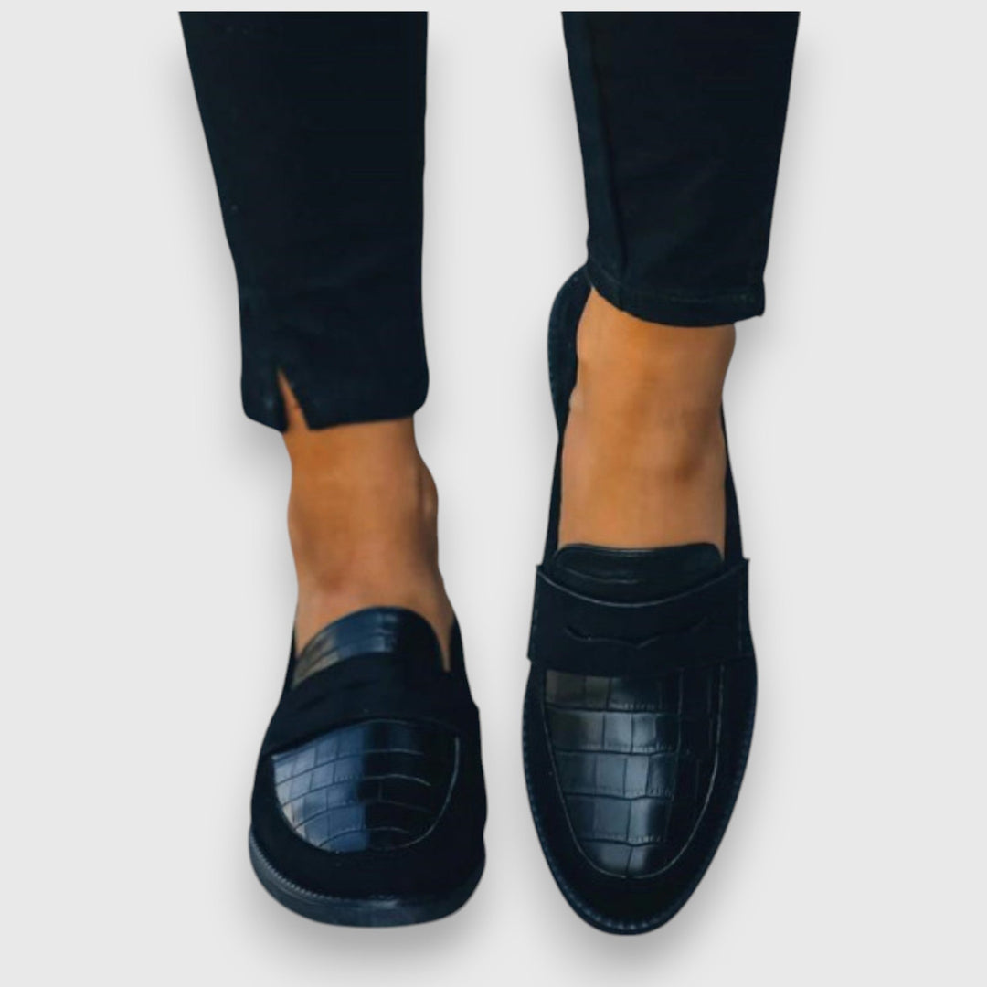 Sara™ | Elegant Moccasin