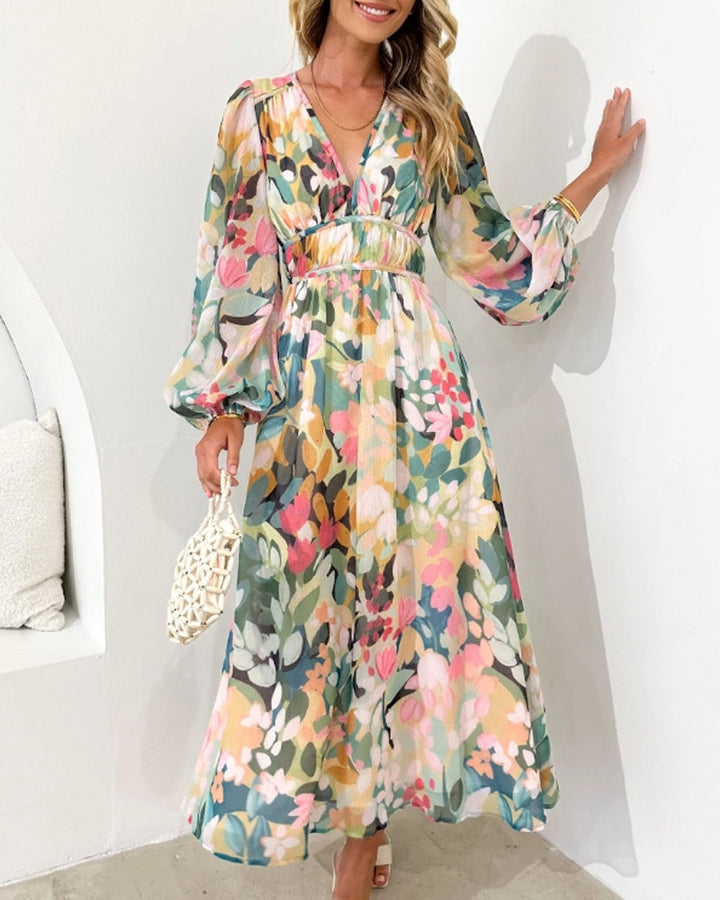 Corrine – Chic Floral Dress with Flowing Fit
