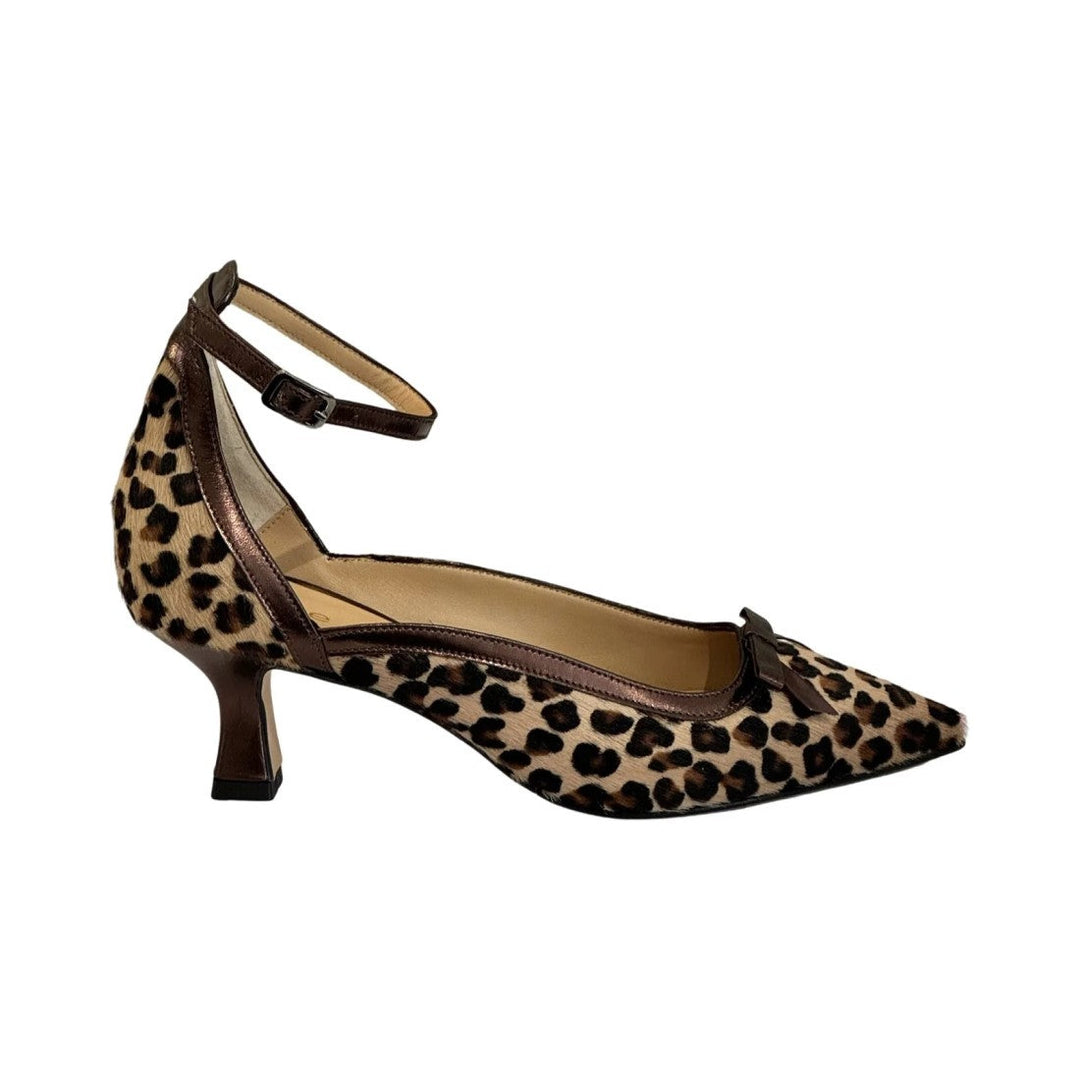 LEOPARD PRINT COURT SHOES